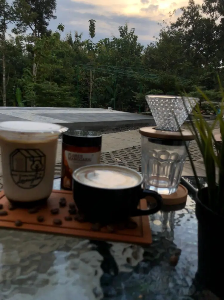 Lerenglor , The Social Hub, Coffee & Eatery 1