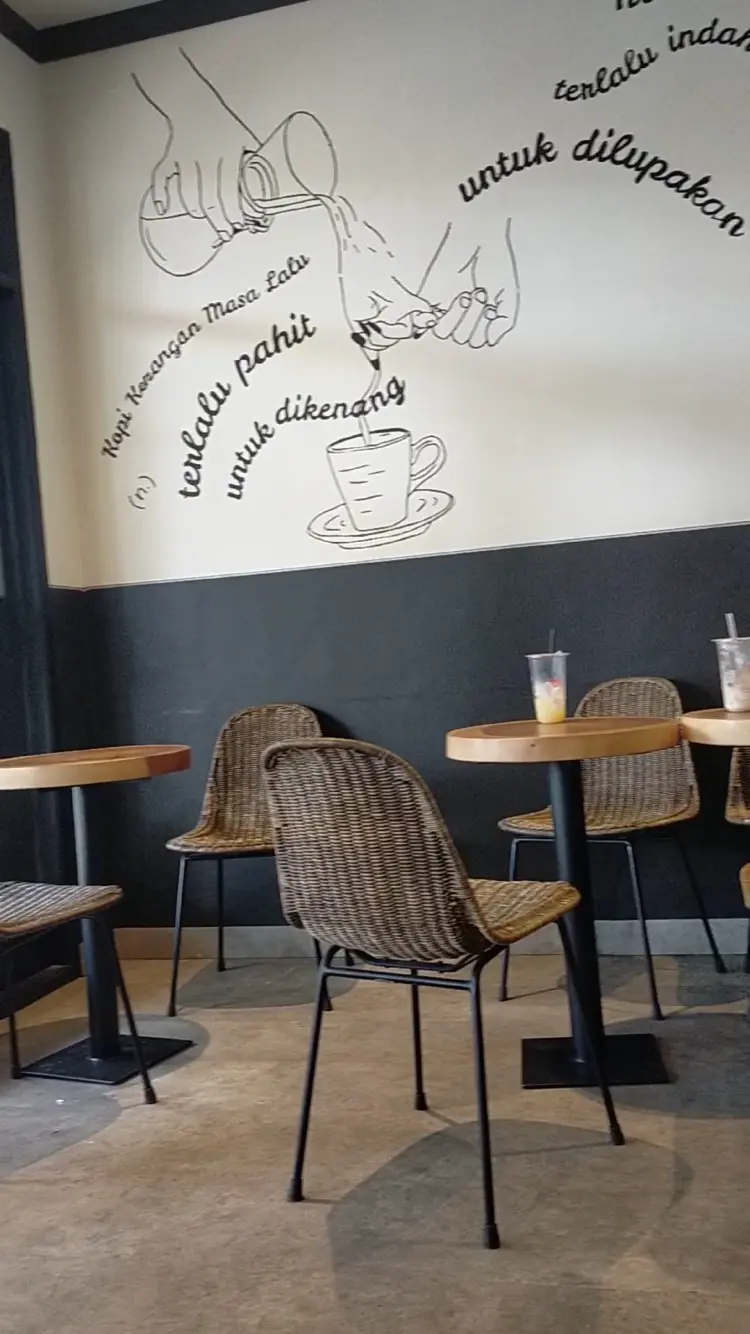 Kopi Kenangan - Ruko MT Haryono Balikpapan 2 4