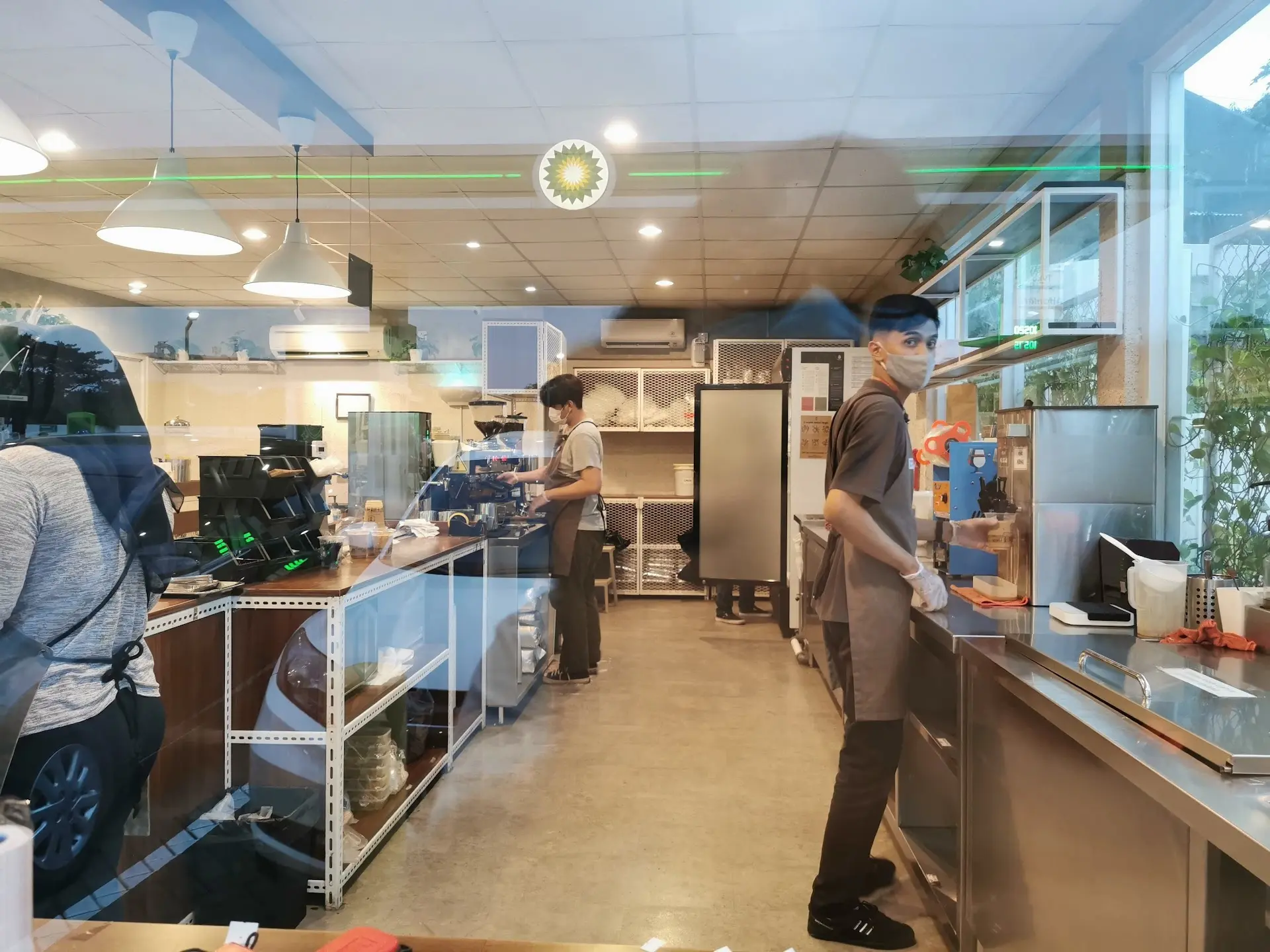 18k喝到国民级咖啡，这家开在加油站里的TUKU凭什么总在排队？ 5