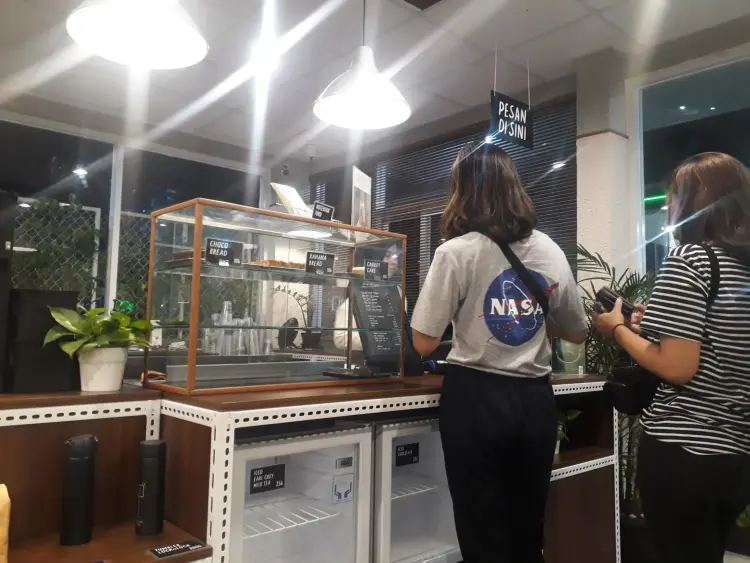 Toko Kopi TUKU - SPBU bp Bintaro Emerald 8