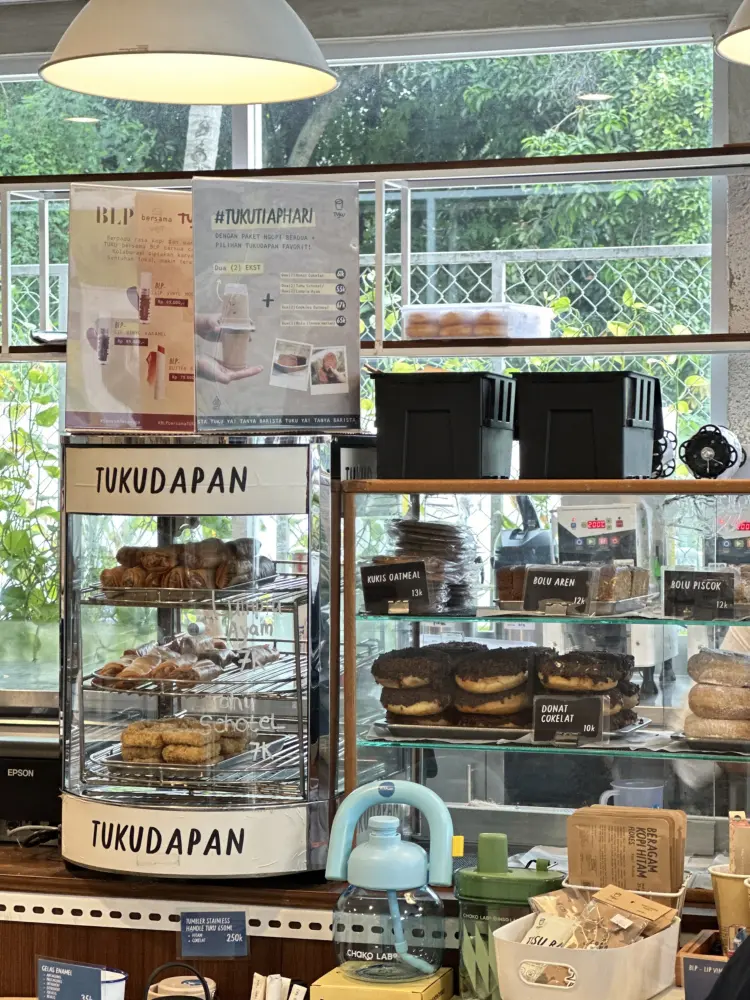 Toko Kopi TUKU - SPBU bp Bintaro Emerald 6