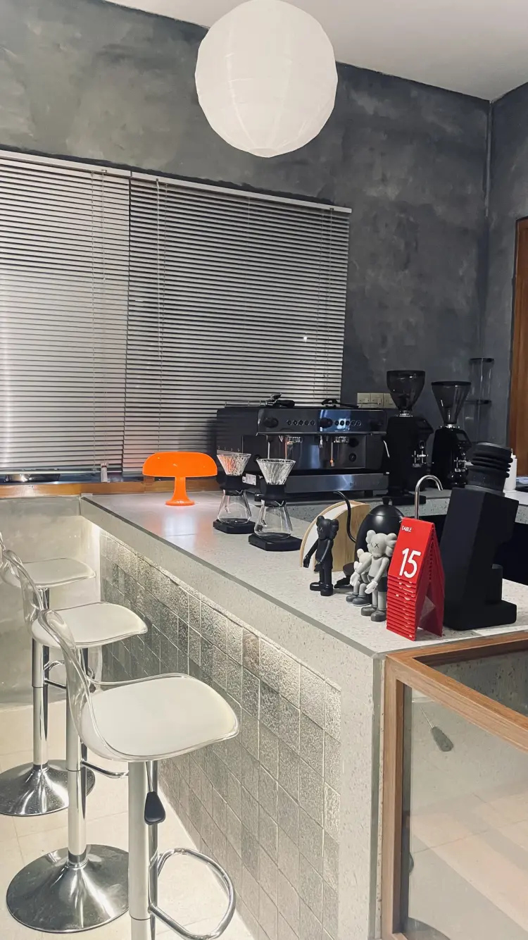 Grufi Cafe & Eatery 6