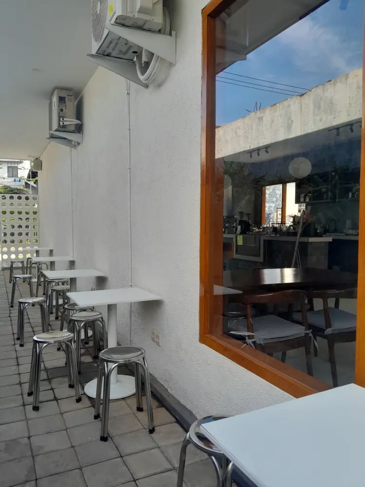 Grufi Cafe & Eatery 7