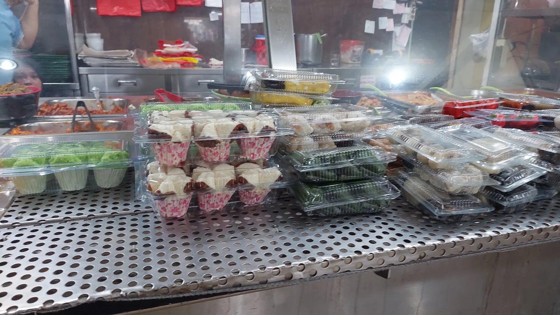 Who says vegetarian food is boring? This Palembang shop's 'fake meat' can fool everyone 5