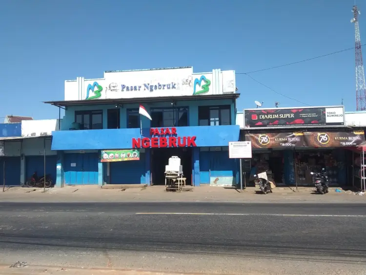 Pasar Ngebruk, Sumberpucung 1