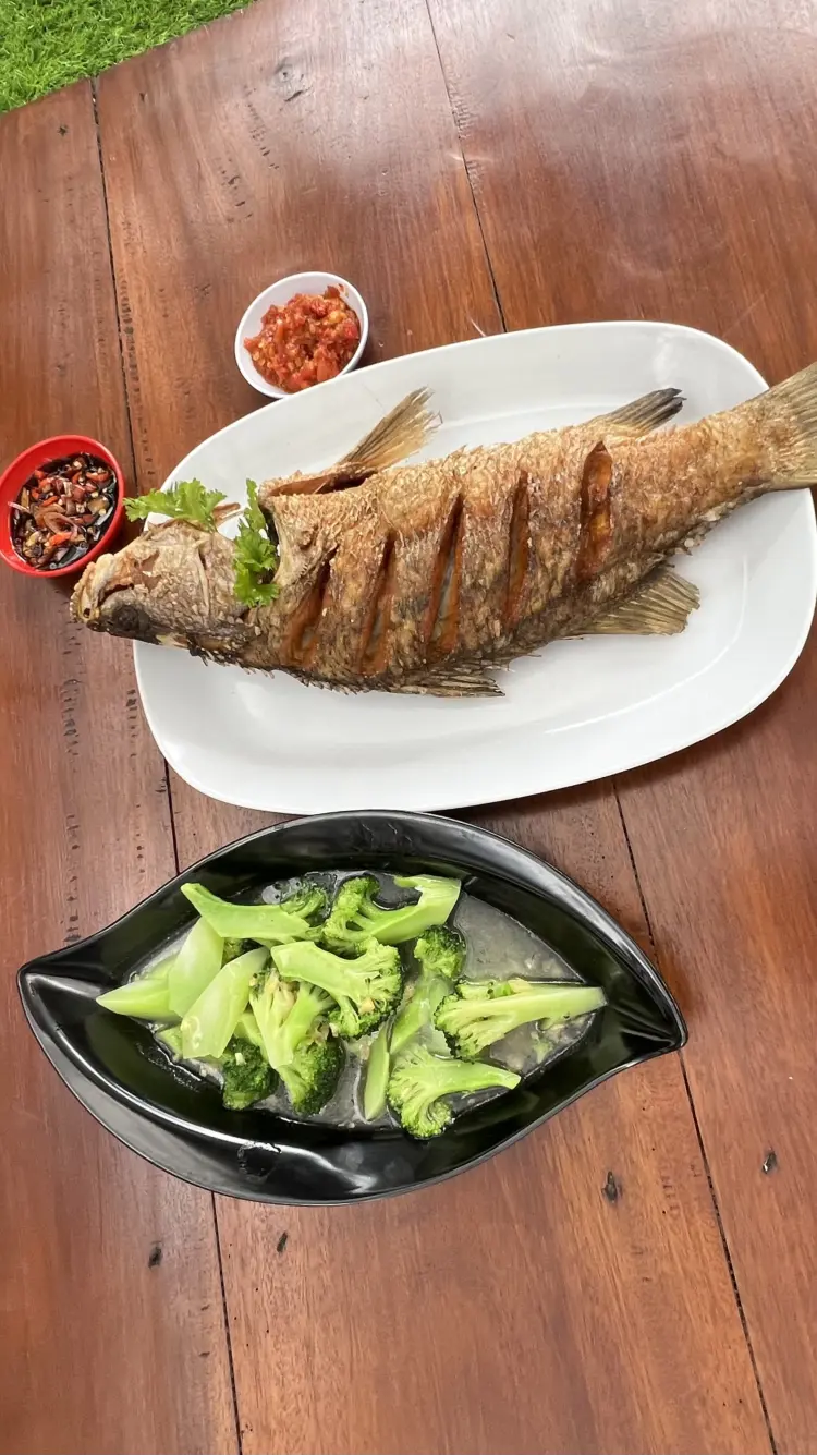 Kampoeng Seafood Bejen 3