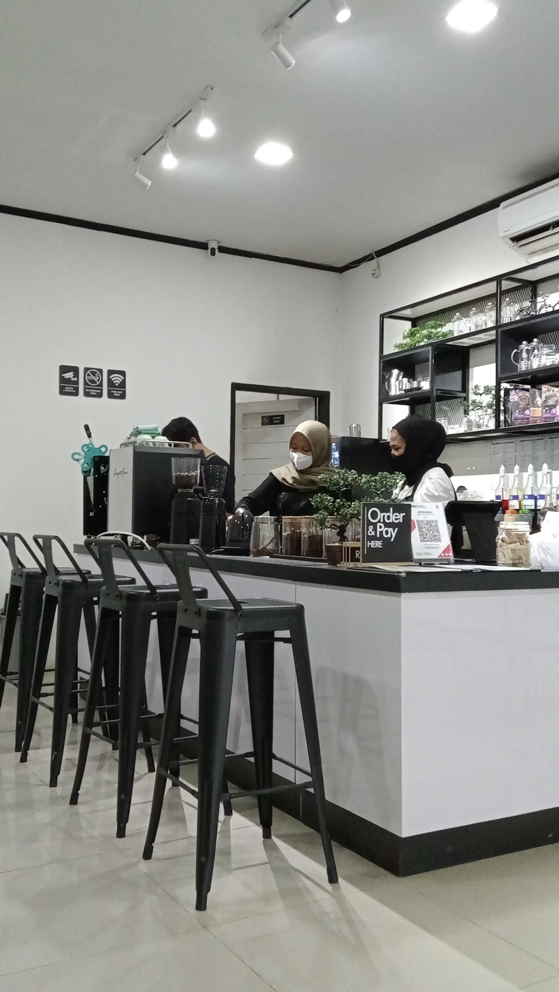 Buat para pekerja di IKN, coffee shop ini wajib banget dikunci jadi tempat nongkrong 4