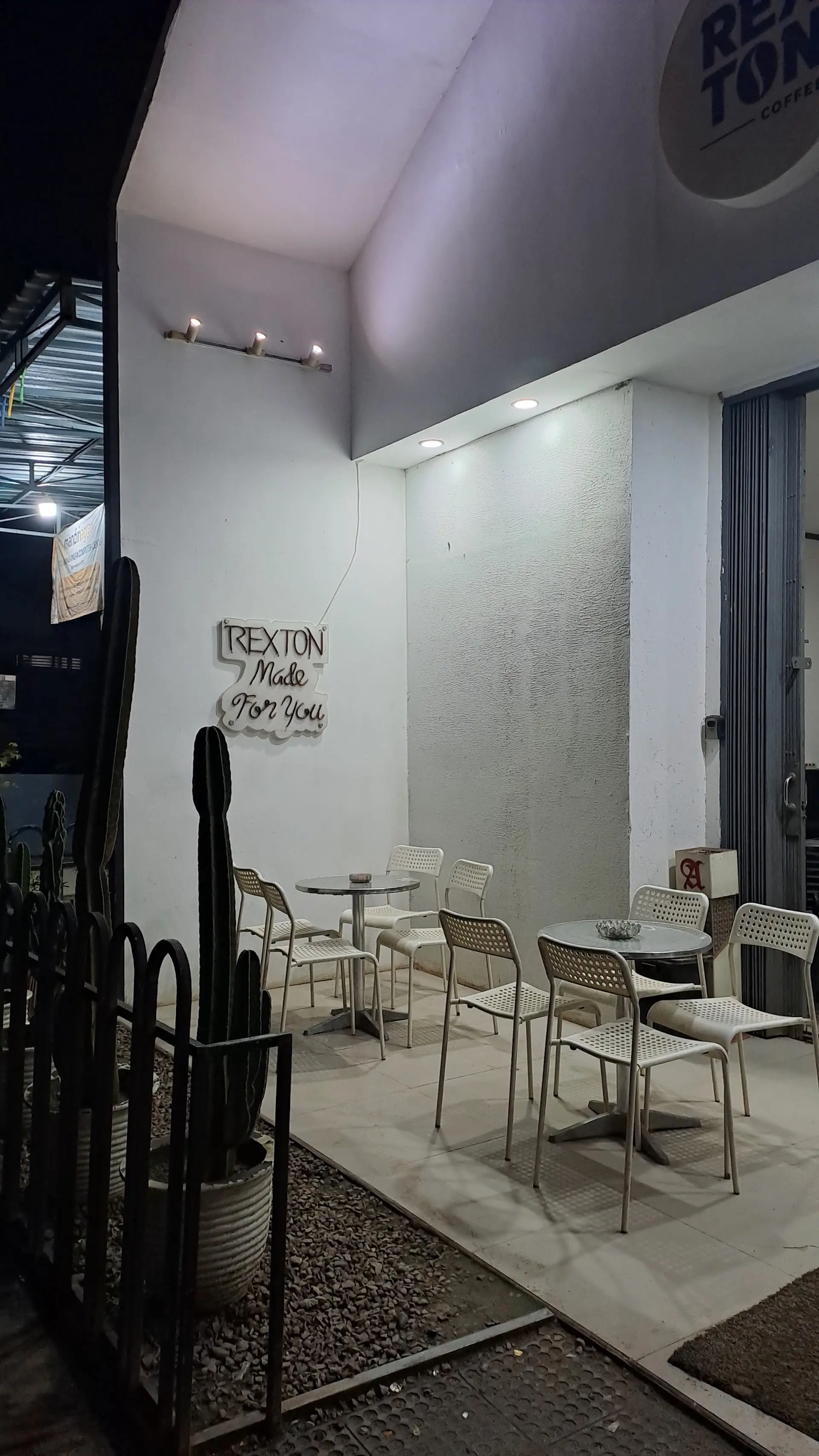 Buat para pekerja di IKN, coffee shop ini wajib banget dikunci jadi tempat nongkrong 8