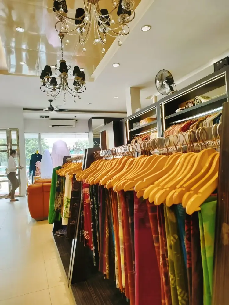 Al Zahra Bakery & Gallery 5