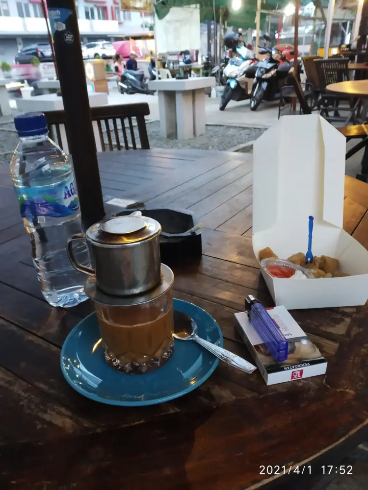 YOEEH COFFEE ROASTERY 10