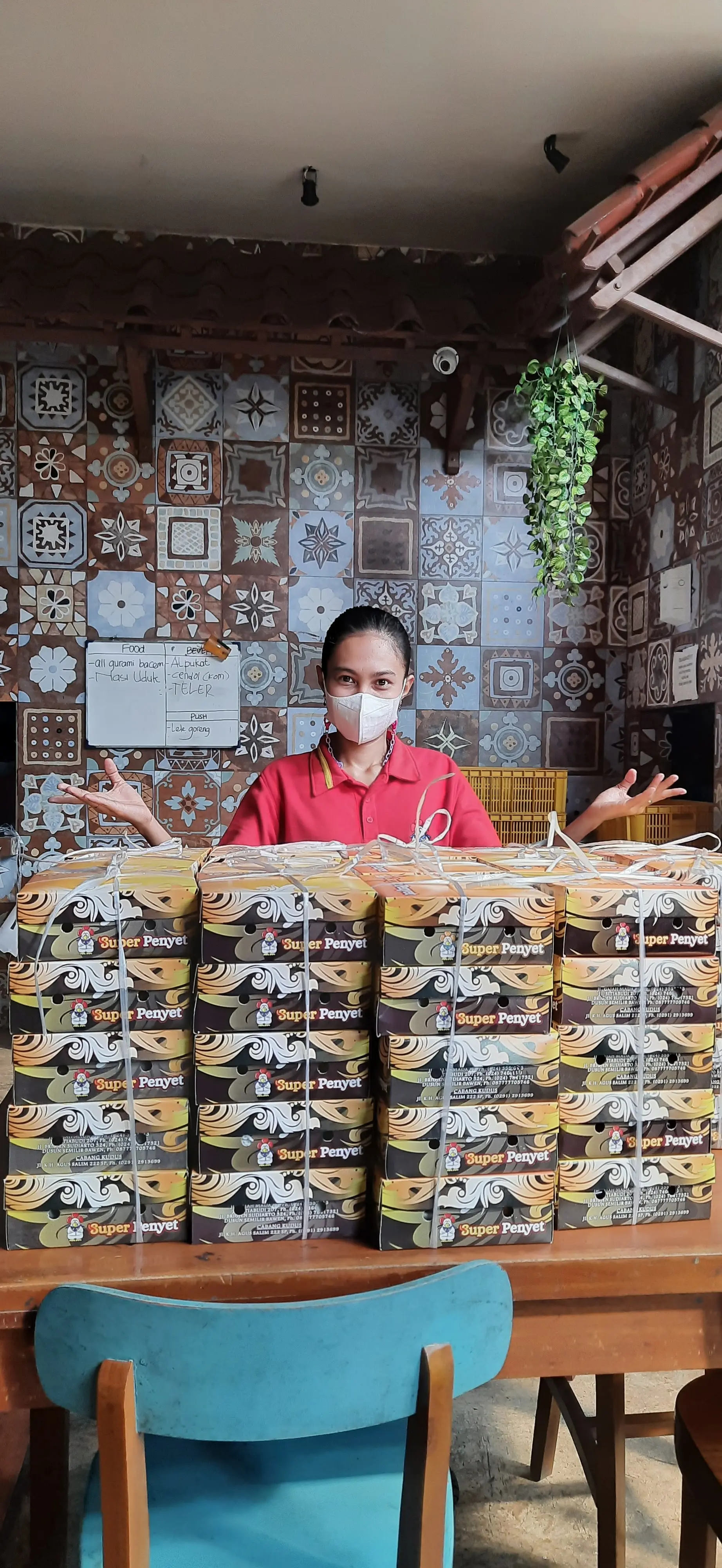 Keluarga di Kudus, merapat! 🤩 Anjay, ada resto yang langsung pindahin playground ke dalem 7