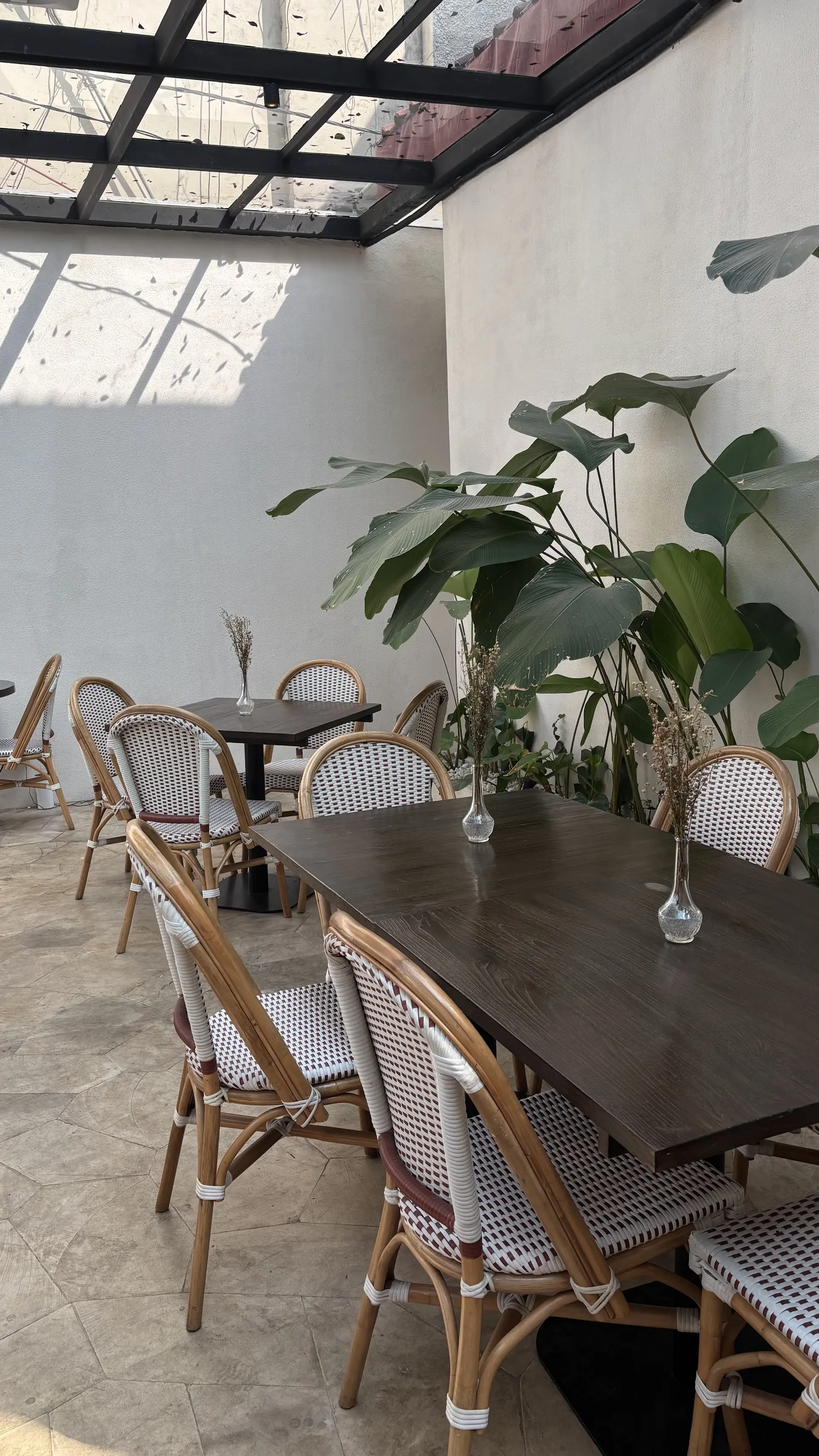 Ke Resto Pizza kok gak pesen Pizza? Anjay, gue nyerah sama resto viral di Jakarta ini! 🤯 7