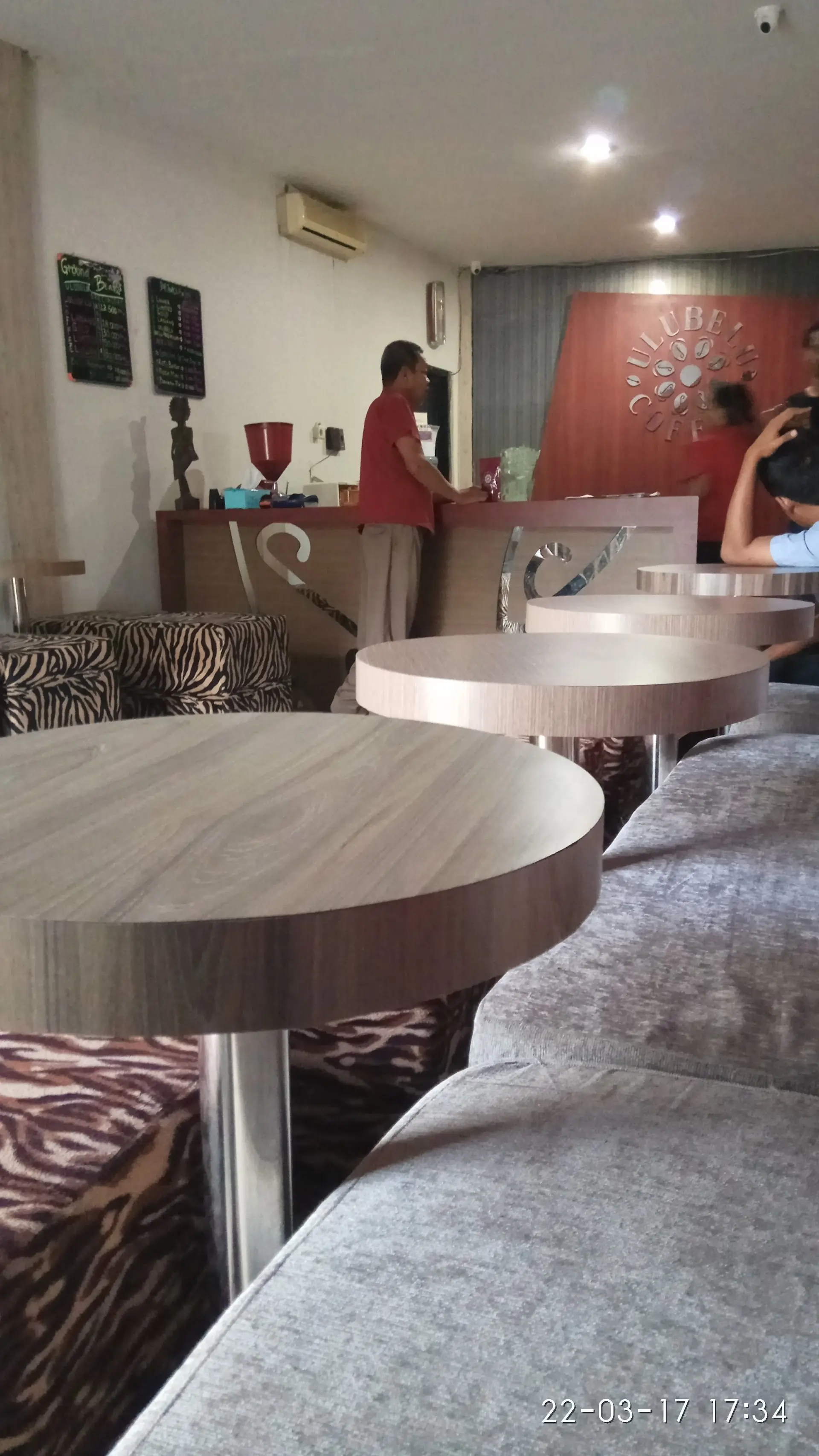 A coffee for 3k Rupiah? This Lampung spot is even crazier than Mixue 4