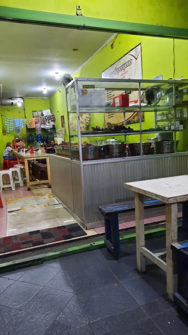 Warung Soponyono 3