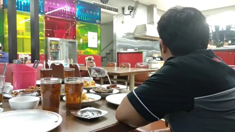 RM Padang Sederhana 6