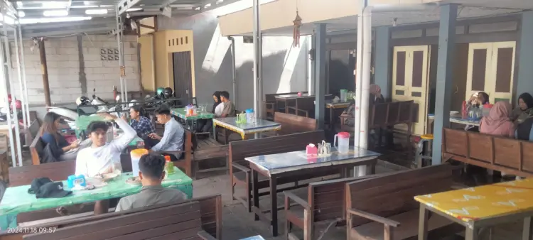 Gondang Raya Restaurant 5