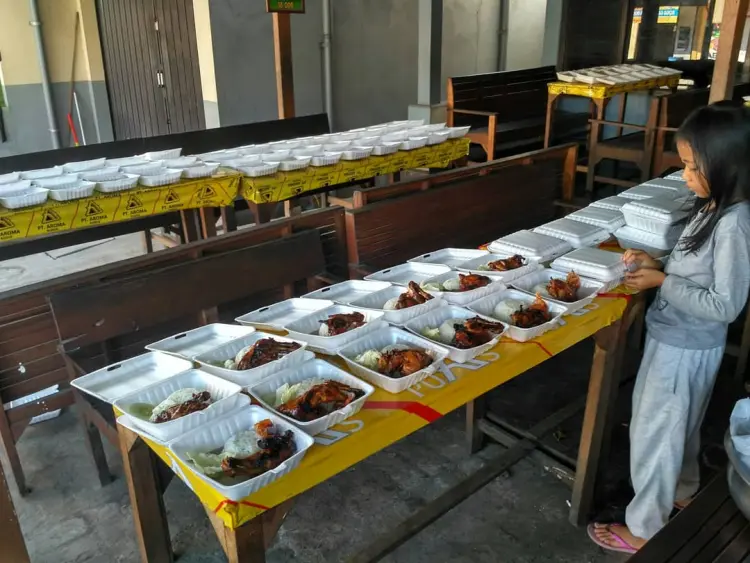 Gondang Raya Restaurant 9