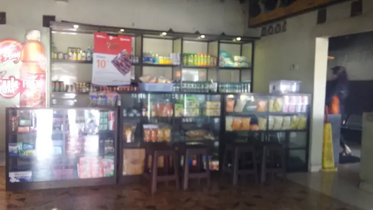 Sate Klatak Kambing Muda Pak Tong & warung kopi sedanten - Kusumanegara 9