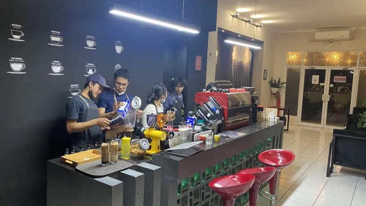 Kopi kota hujan (Kokojan Cafe) 1