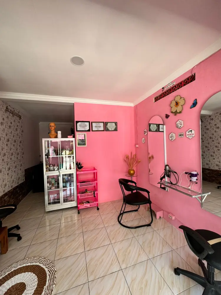 Salon Kemangi Manyaran 1