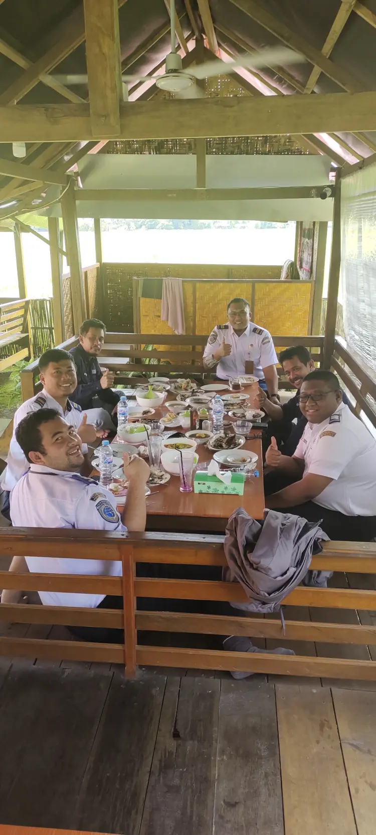 Rumah Makan Lego Lego 6