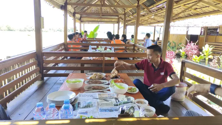 Rumah Makan Lego Lego 5