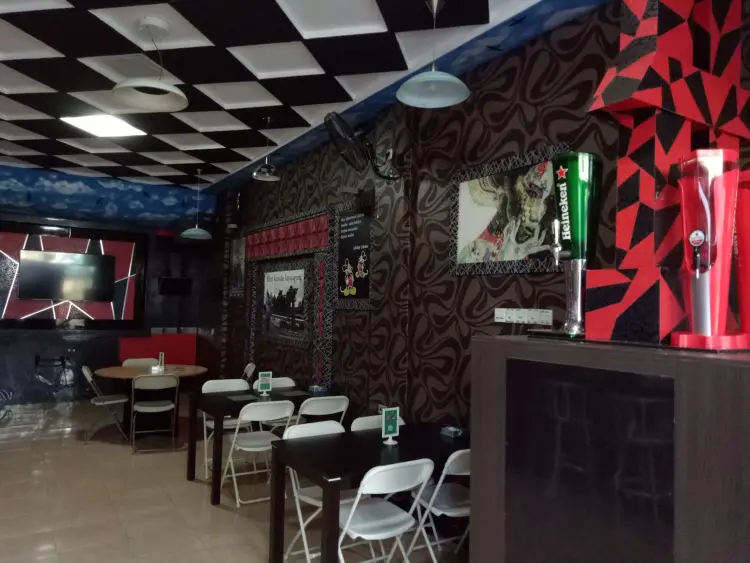 BLITZ Family KTV & Resto 2