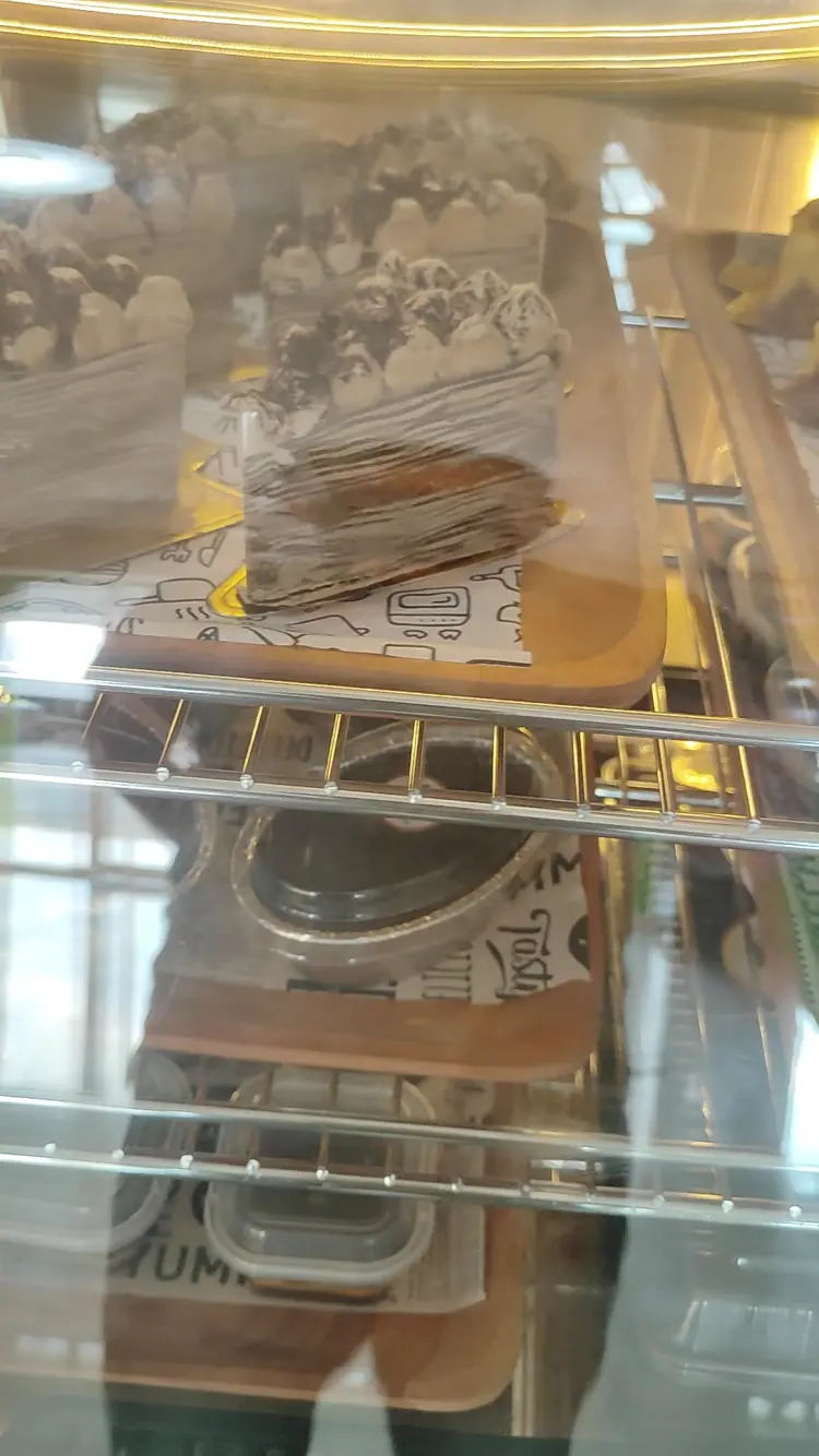 Clover Cakes and Coffee 3