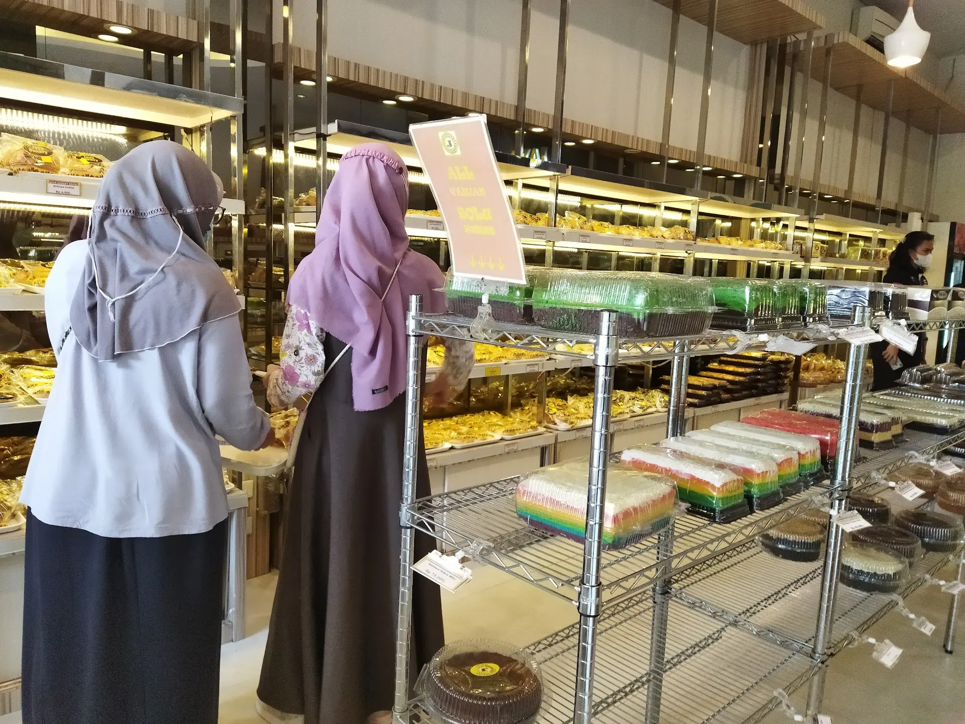 5k Bread, 10k Cake: Is Lampung's Go-To Bakery God-Tier or a Rip-off? 4