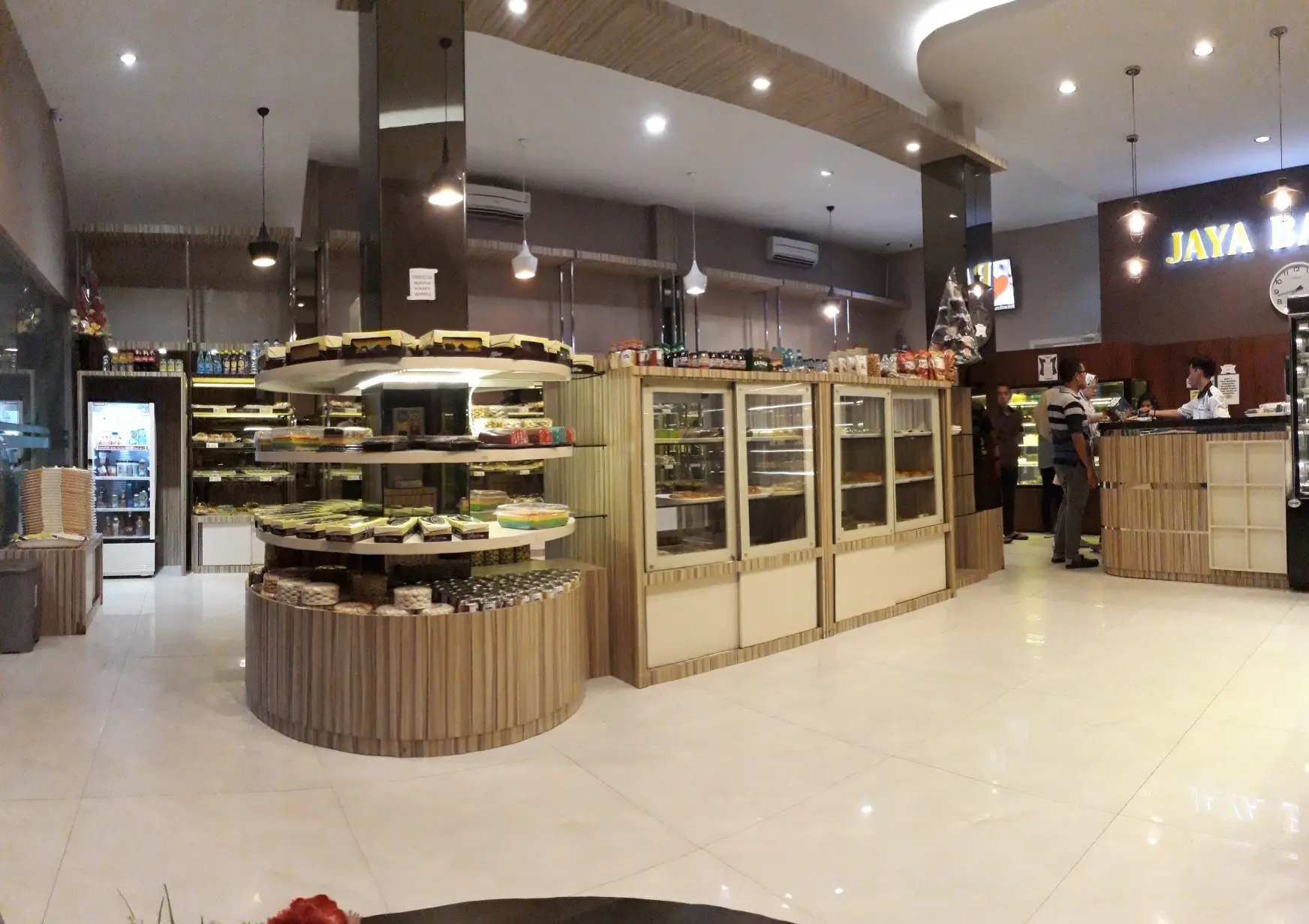 5k Bread, 10k Cake: Is Lampung's Go-To Bakery God-Tier or a Rip-off? 3