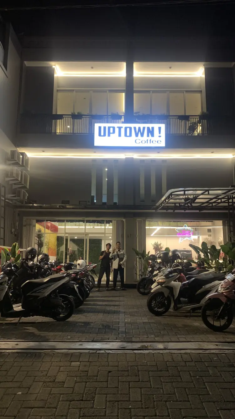 Uptown Coffee Surabaya 1