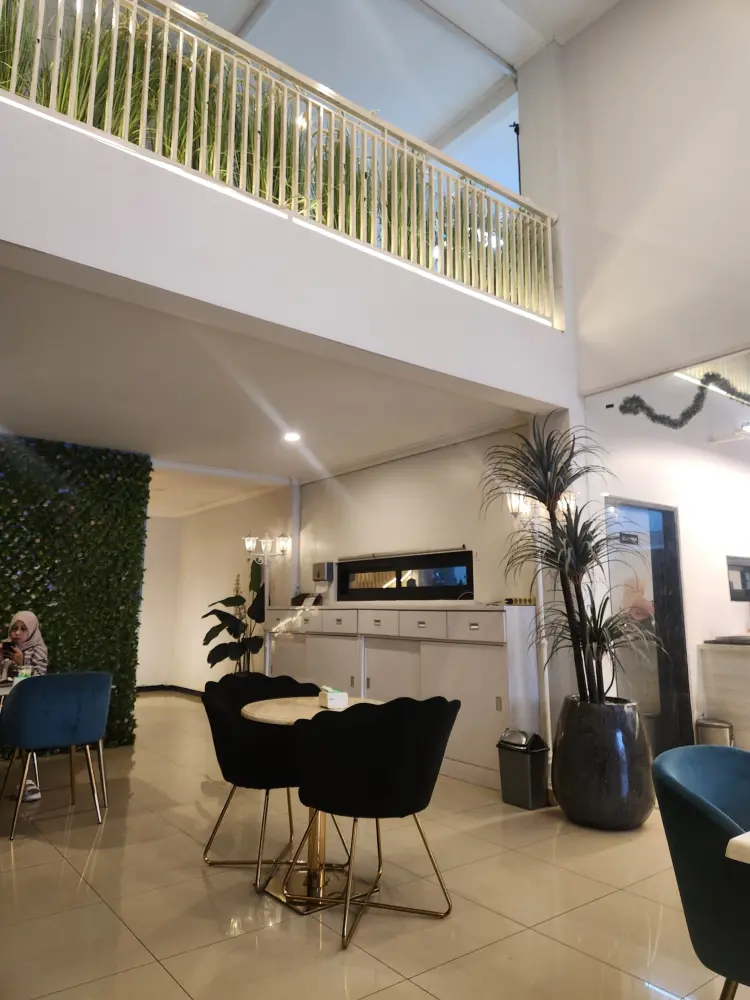 Uptown Coffee Surabaya 3