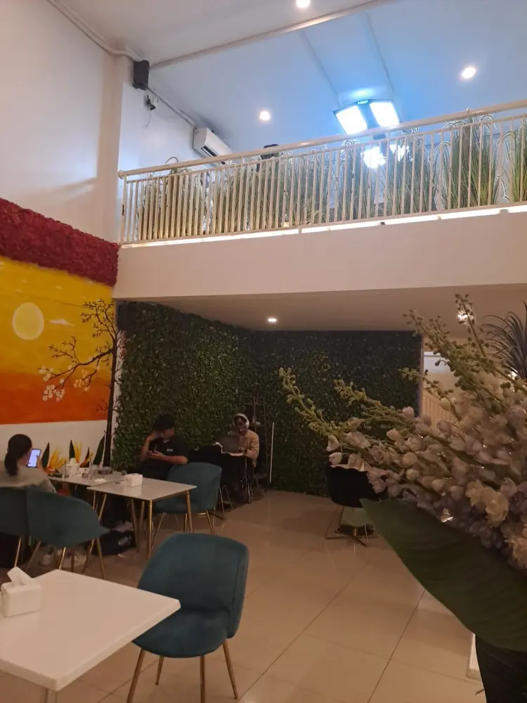 Uptown Coffee Surabaya 8