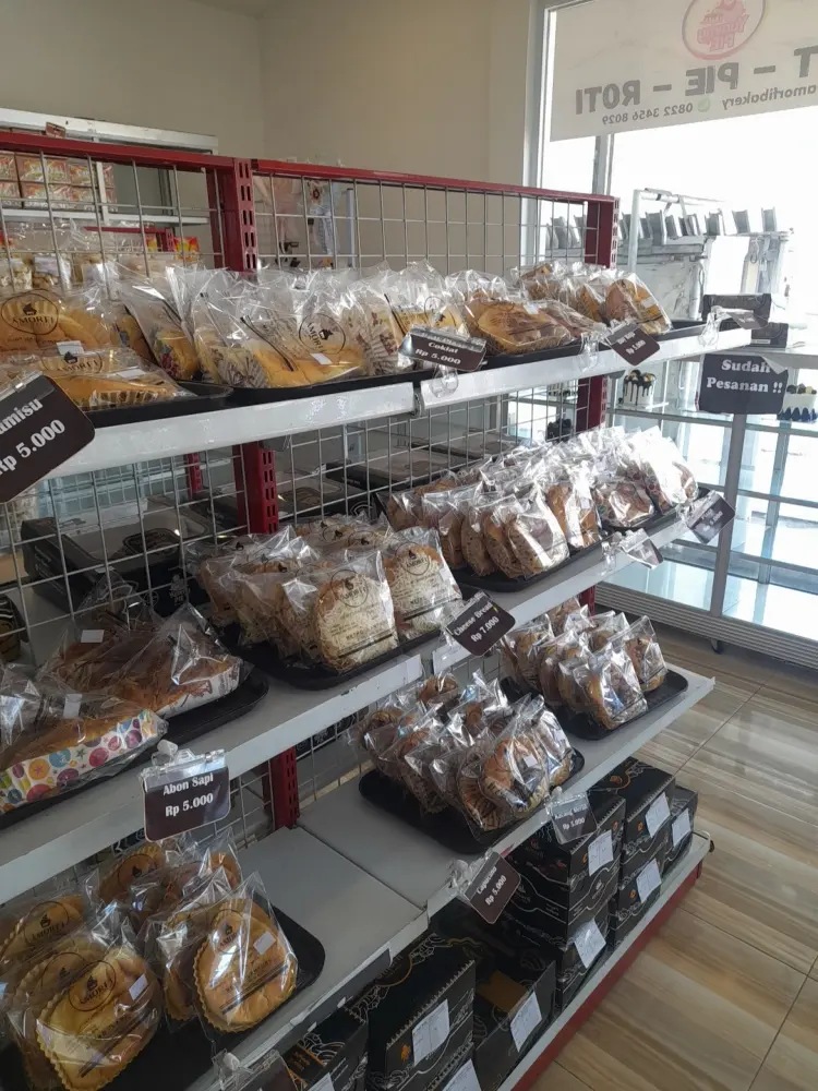 AMORFI CAKE & BREAD 9