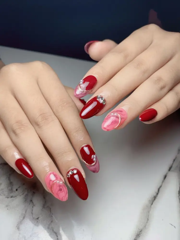 Putri Studio (Nail Art, Eyelash Dll) 1