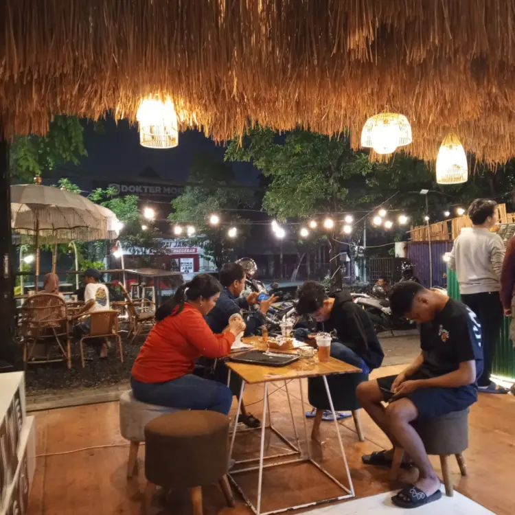 Maps Cafe - Ngagel Jaya 7