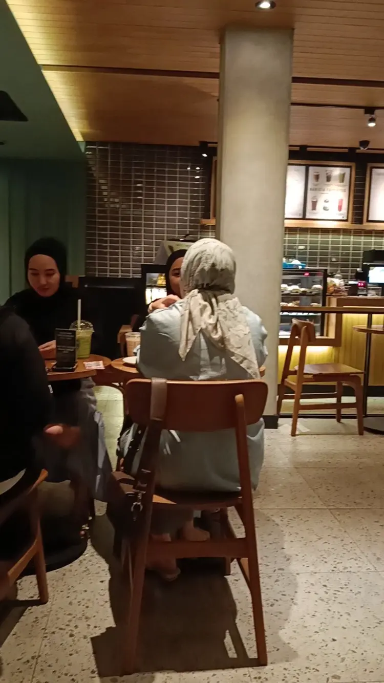 Starbucks Sudirman Palembang 5