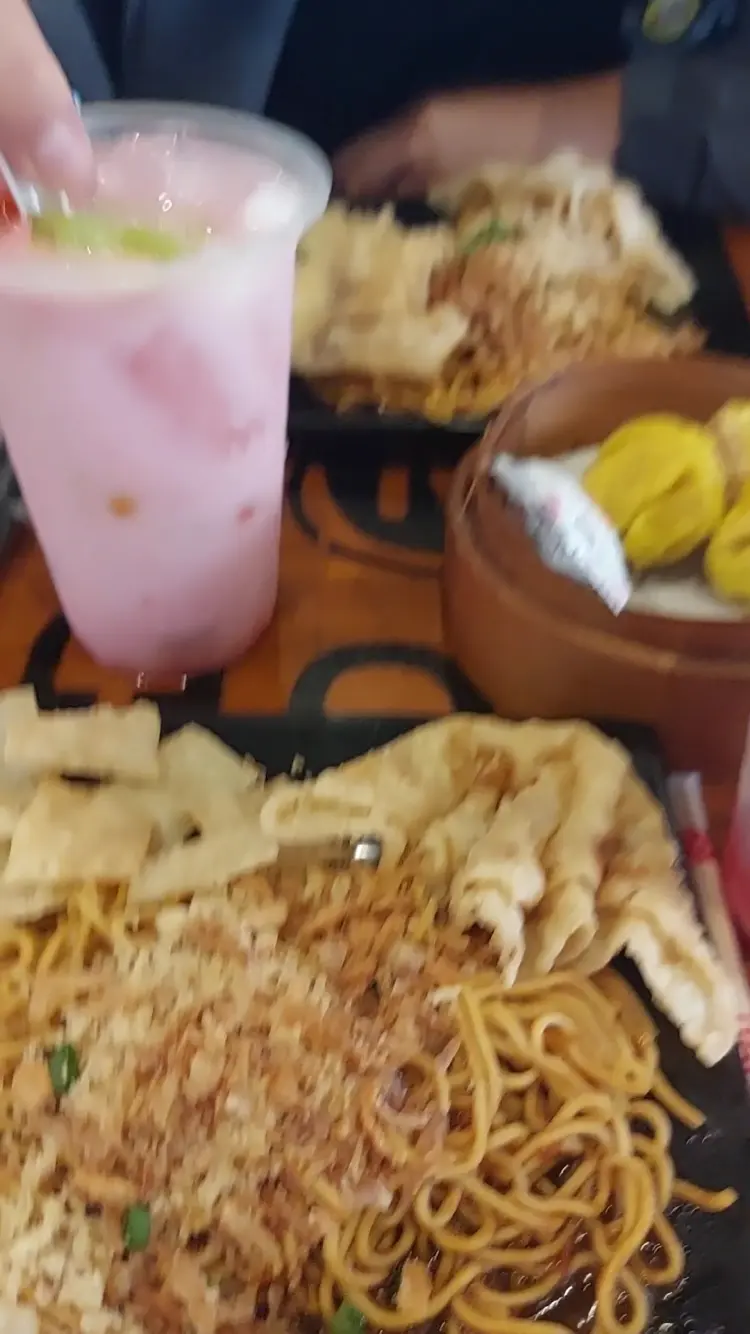 Mie Gacoan Bandung - Buah Batu 2