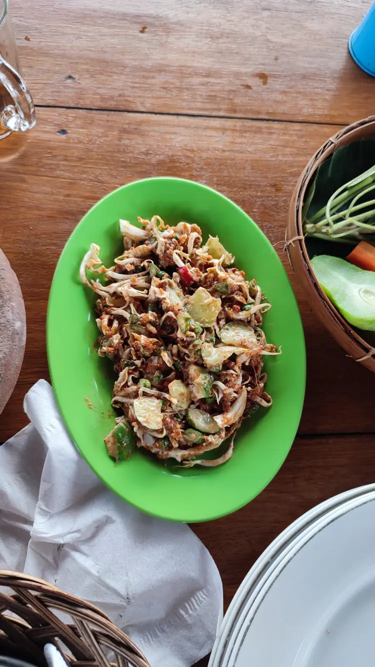 RM Botram di Sawah 9