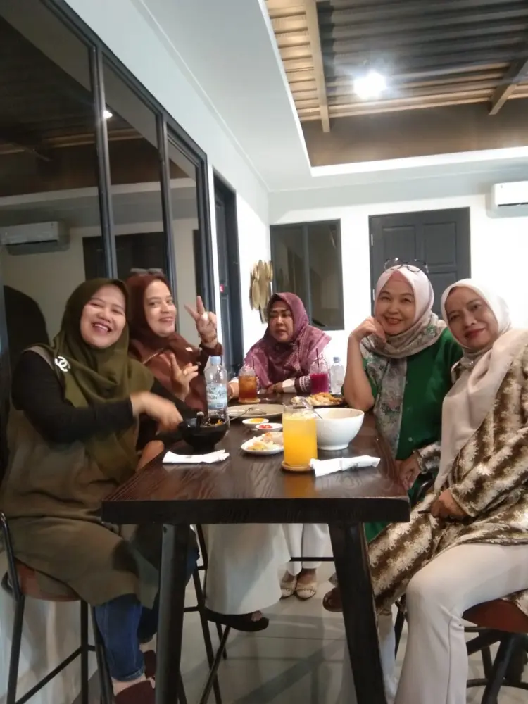 d'Jameella Coffee & Eatery 5