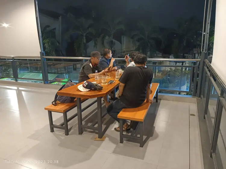 d'Jameella Coffee & Eatery 6