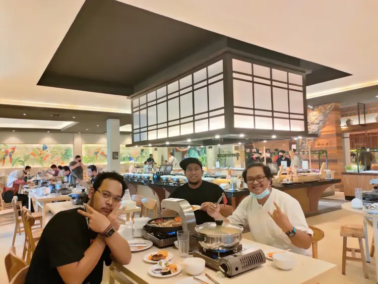 Ikon All You Can Eat 8