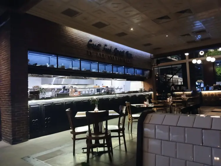 Domicile Kitchen Lounge 5