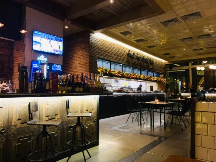 Domicile Kitchen Lounge 4