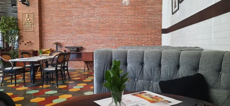 Domicile Kitchen Lounge 3