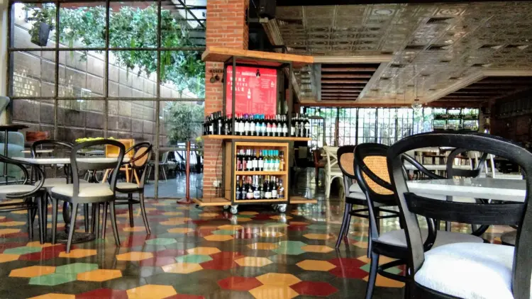 Domicile Kitchen Lounge 8