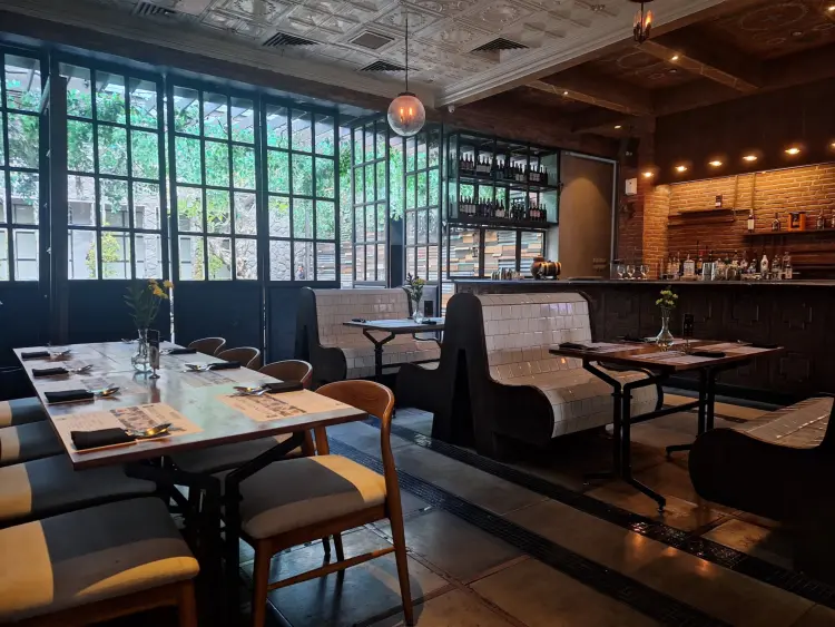 Domicile Kitchen Lounge 2