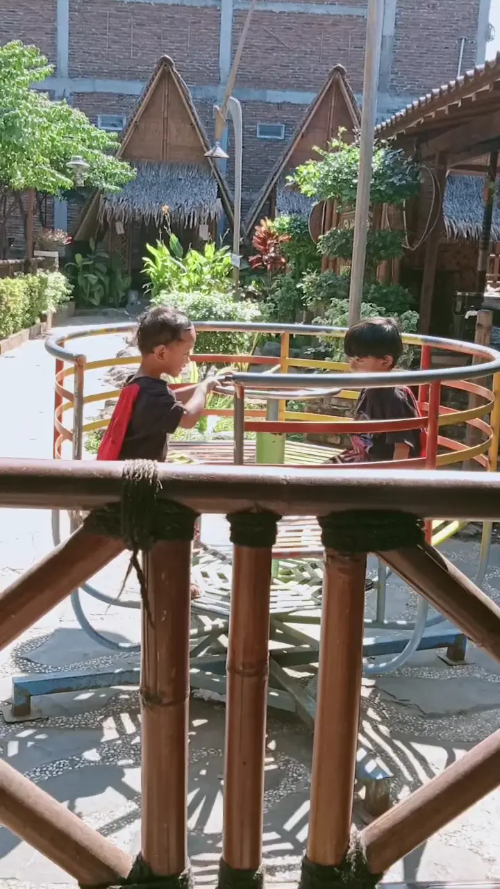 Belimbing Resto dan Cafe 7