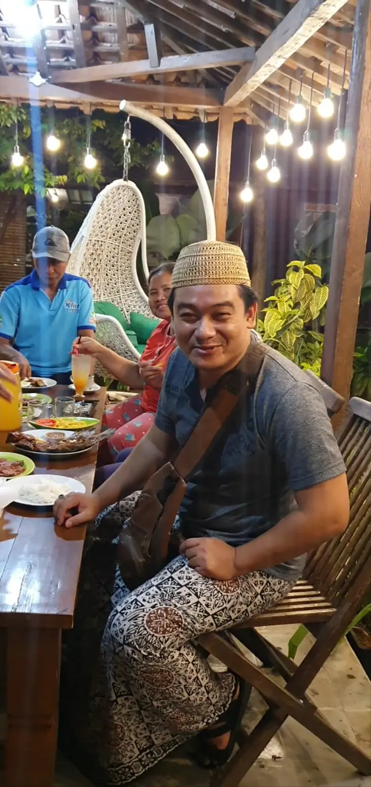 Belimbing Resto dan Cafe 2