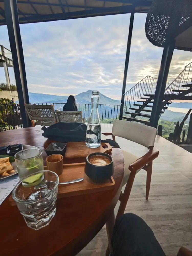 AKASA Specialty Coffee 3